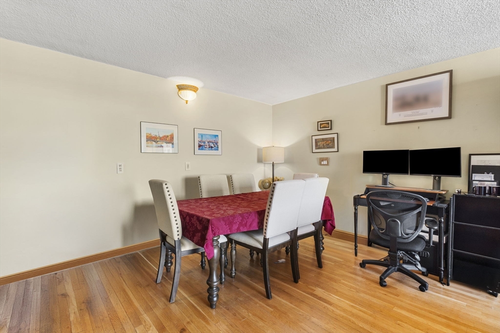 33 Pond Ave, Brookline