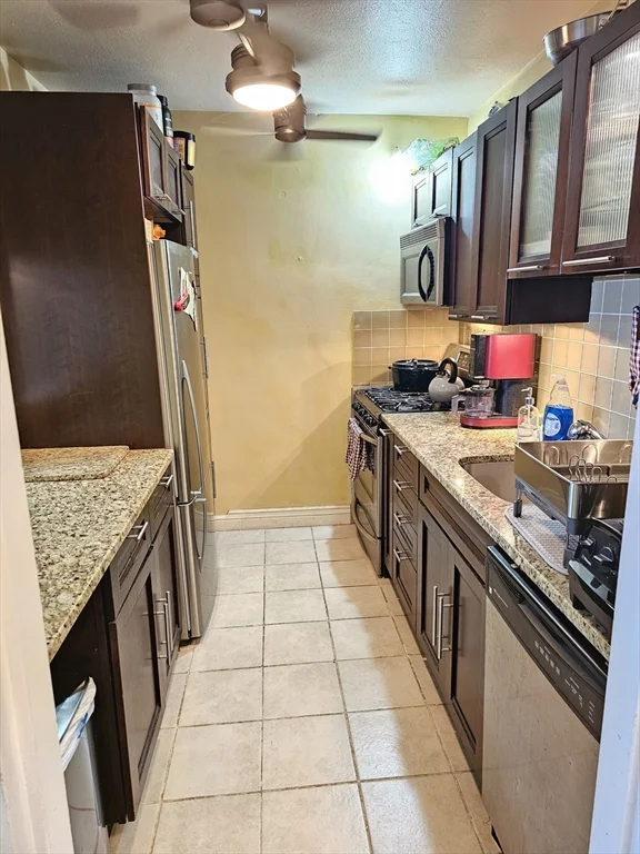 8 Whittier Pl, West End