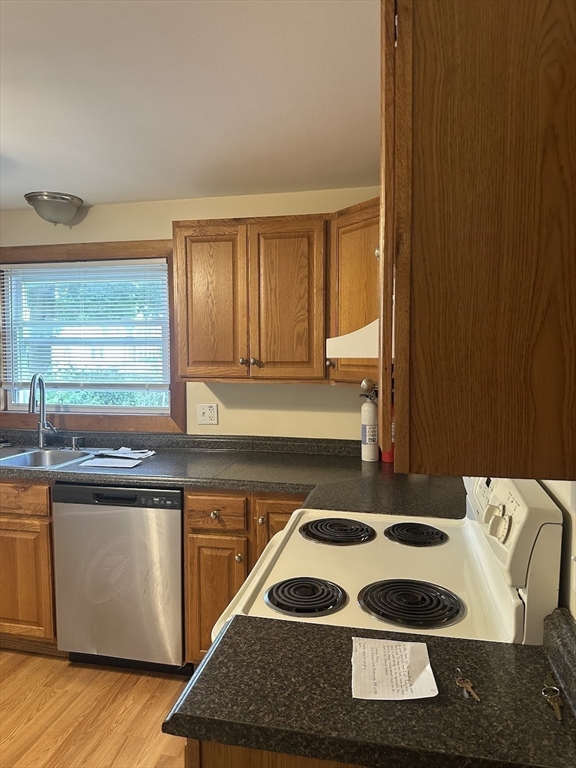 100 Readville, Hyde Park