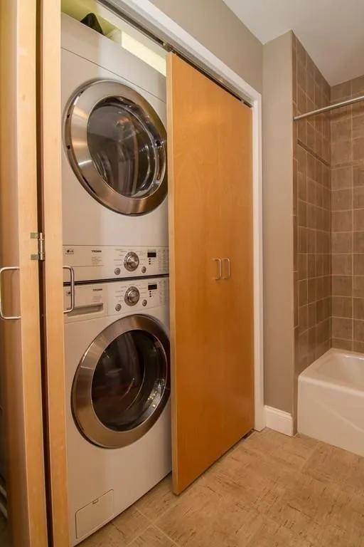 10 Ocean Ave, Revere Beach