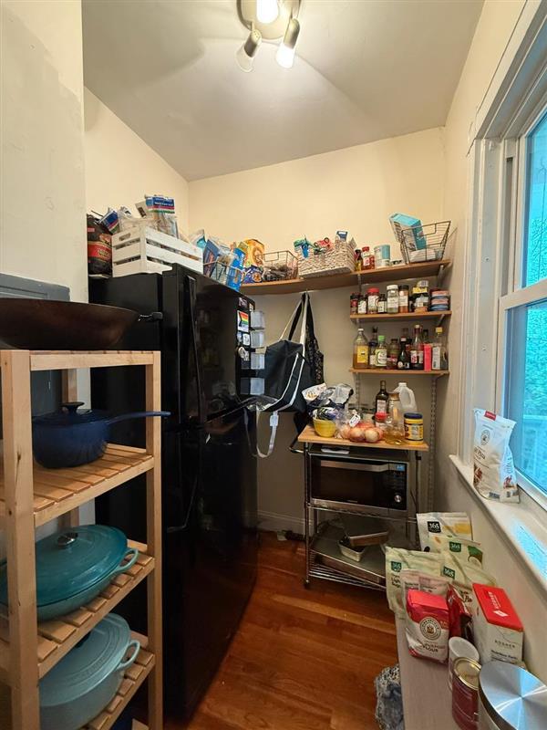 67 Highland Ave, Mid-Cambridge