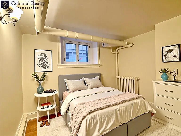 86 Charles St, Beacon Hill