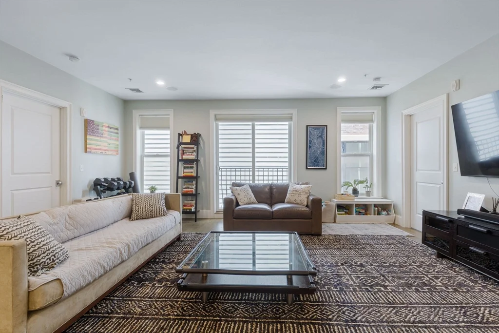 111 B St, South Boston