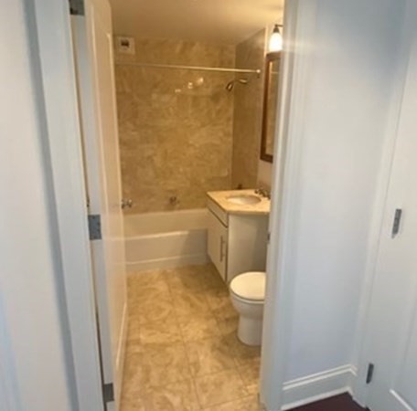 1 Charles St, Midtown