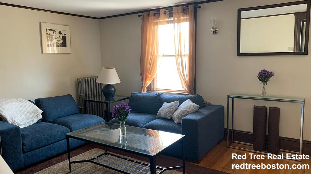 12 Homer St, Watertown