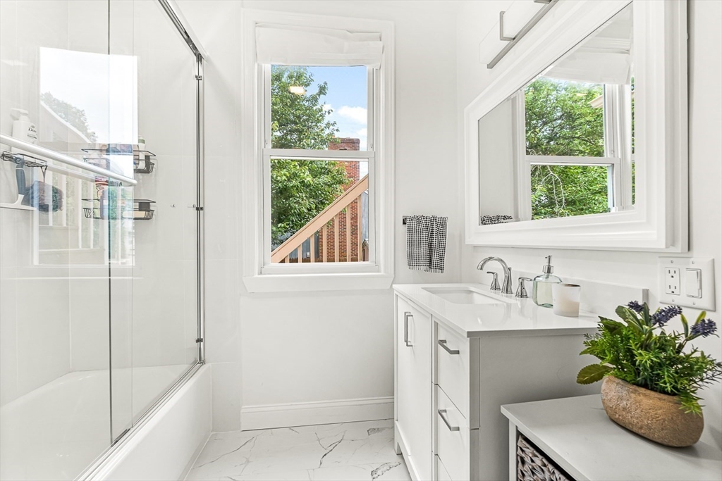 29 Harvard St, Winchester