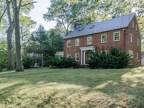 29 Gammons Rd, Waban