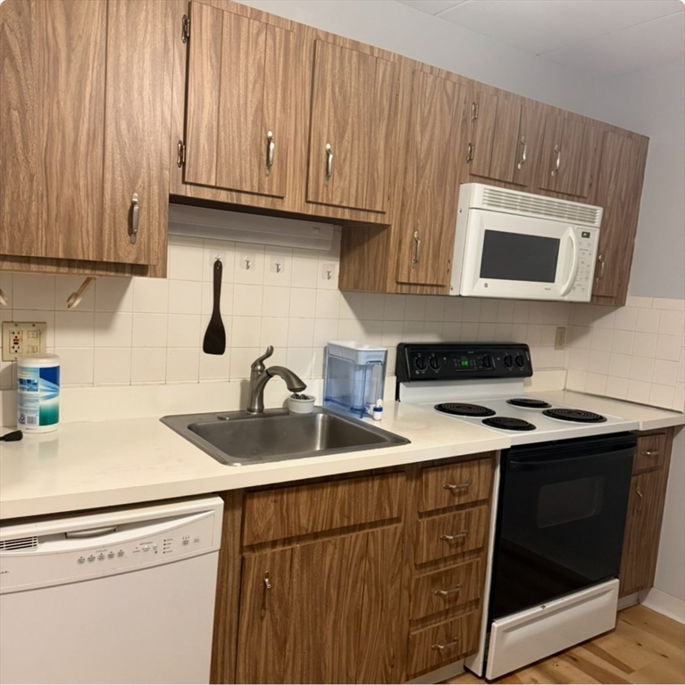 60 Pleasant St, Arlington