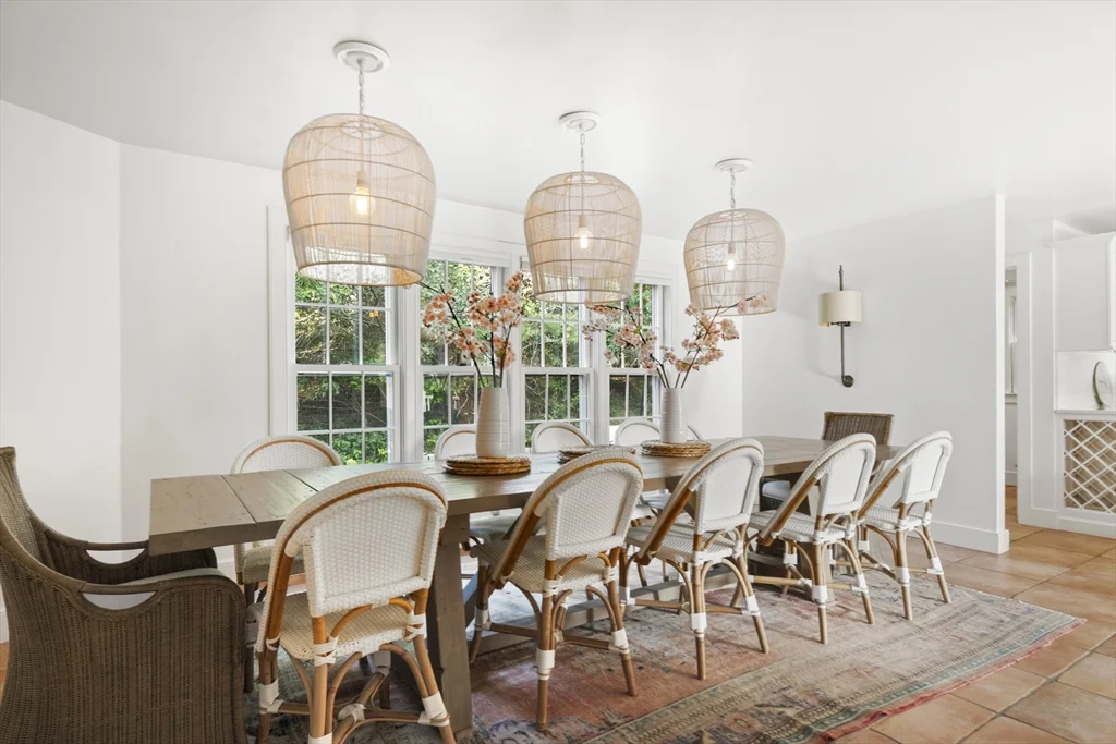 2 Drew Ln, Nantucket