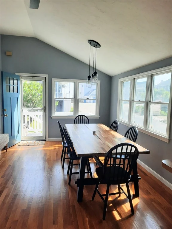 99 Scituate Ave, Scituate