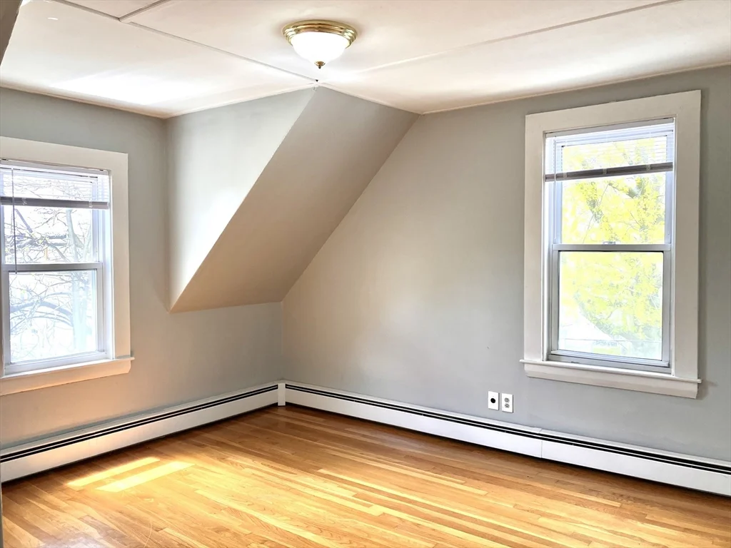 65 Kirtland, Lynn