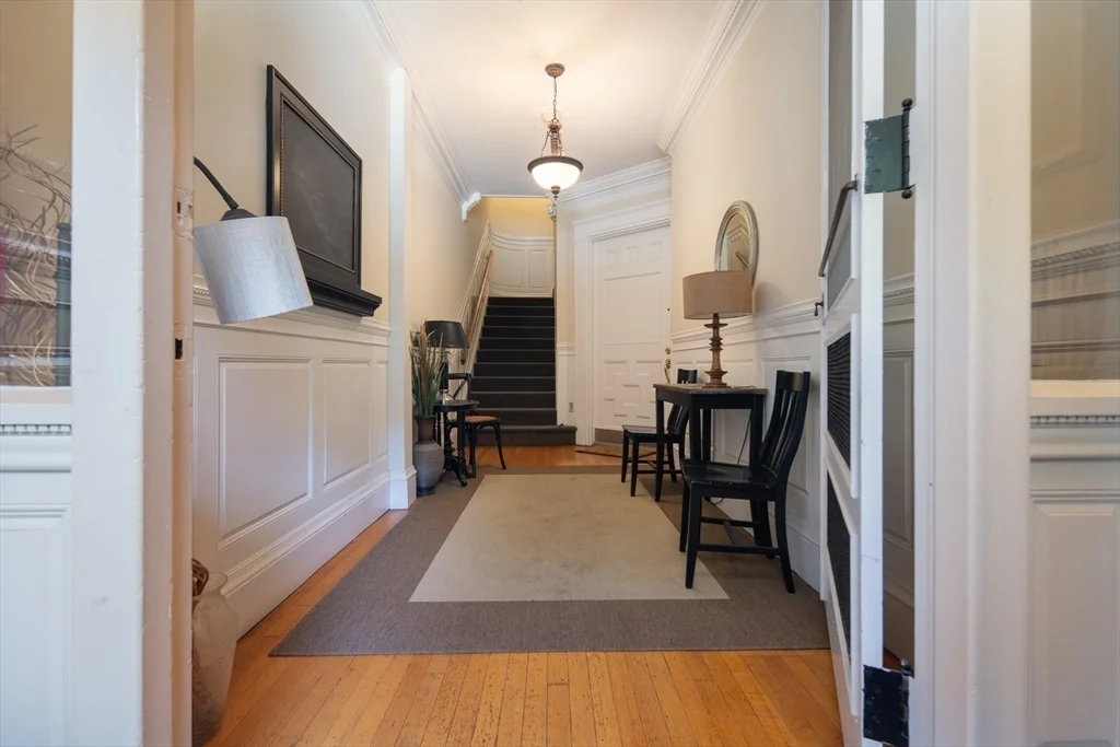 7 Bay State Rd, Fenway