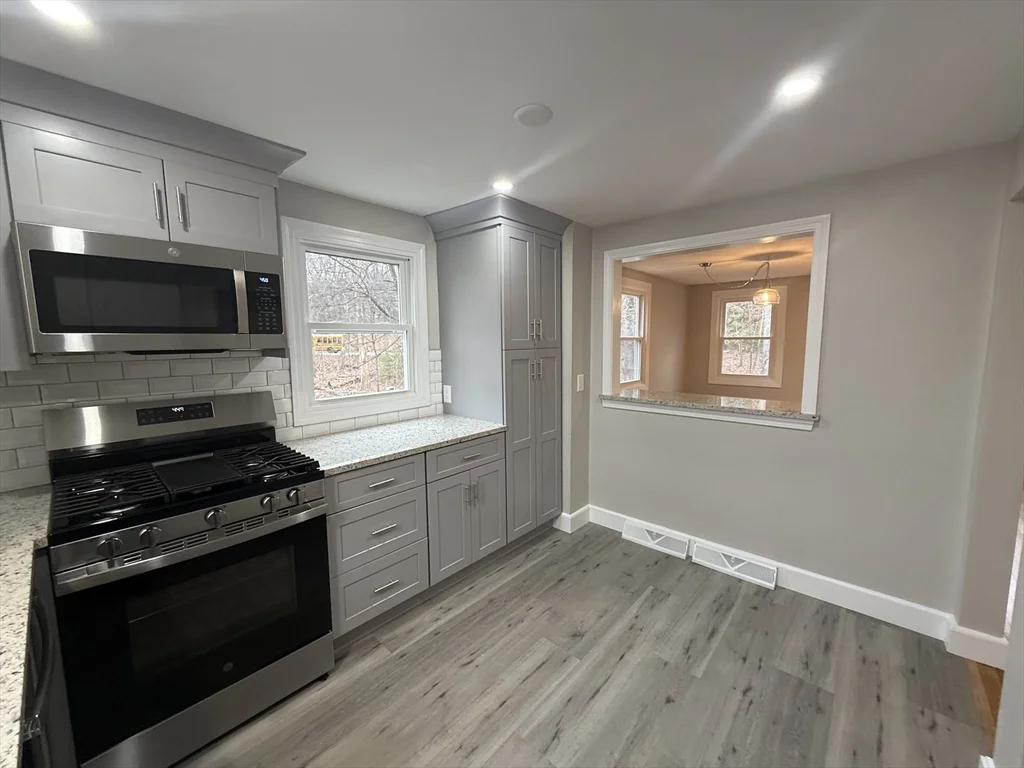 7 Silvia Ct, Hyde Park