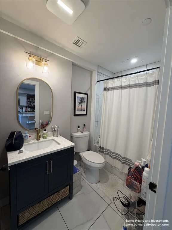 536 E Broadway, South Boston