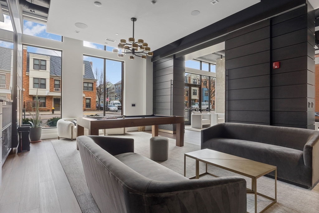 99 Sumner St, East Boston