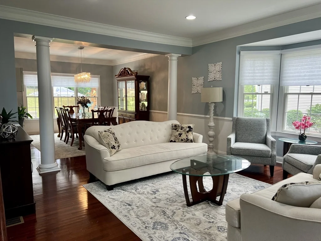 24 Endean Dr, Walpole