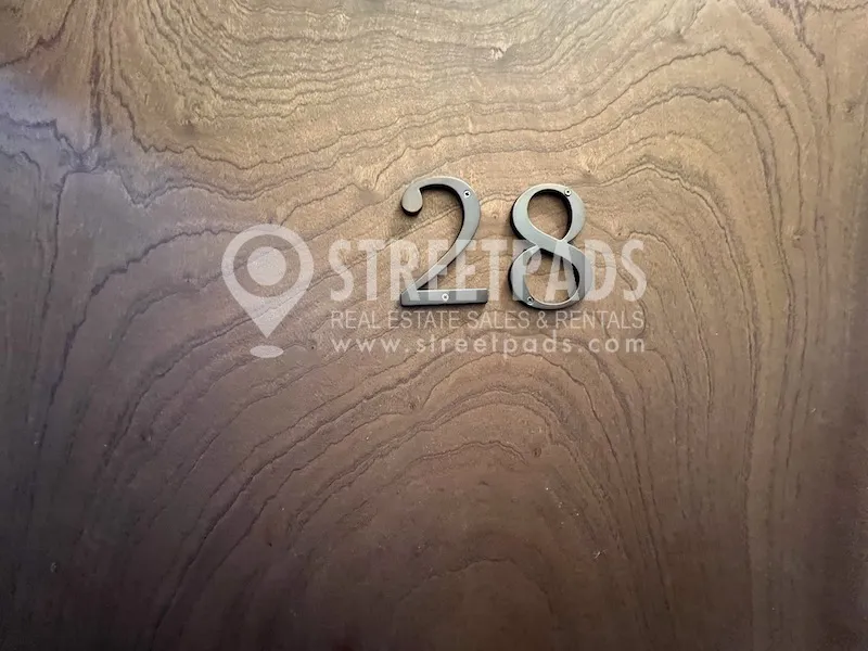 2018 Commonwealth Ave, Brighton