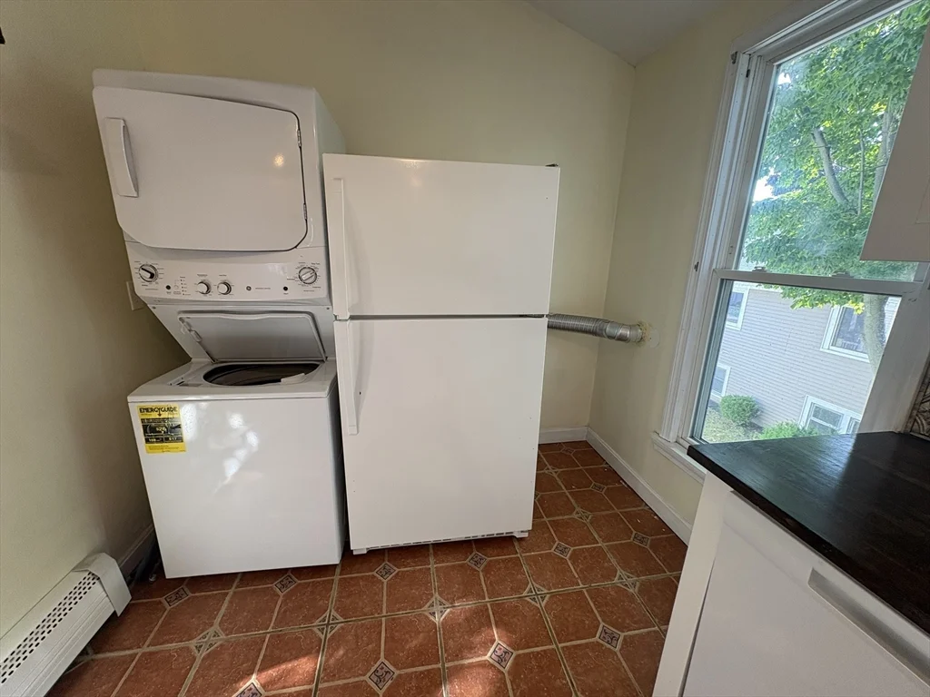 100 Summit Ave, Winthrop