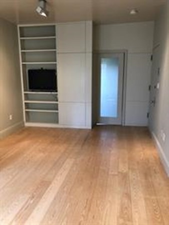 1619 Massachusetts Ave, Harvard Square