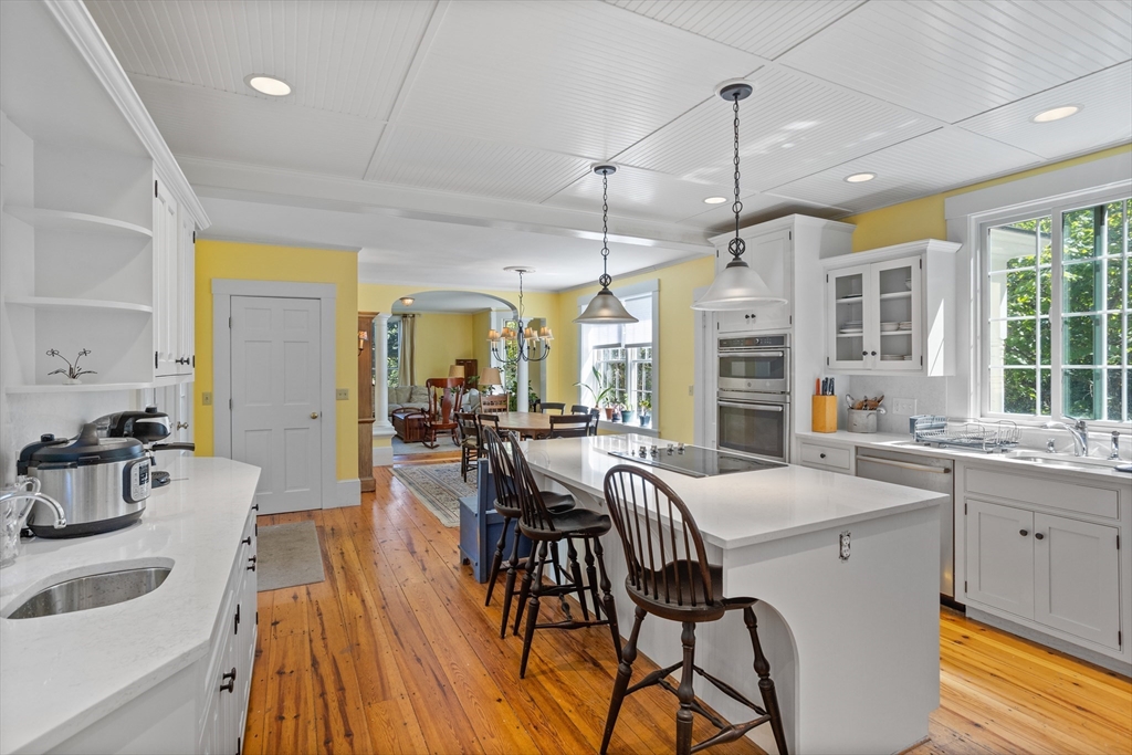 362 King St, Littleton