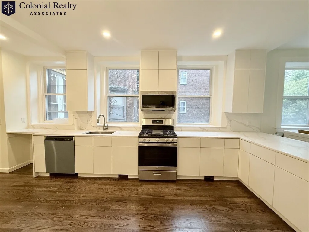 15 Garrison Rd, Aspinwall Hill