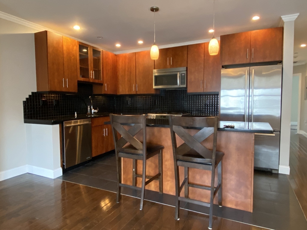 171 Bowen St, South Boston