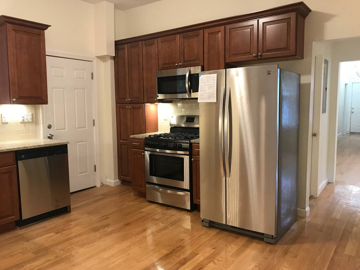 48 Cameron Ave, Teele Square