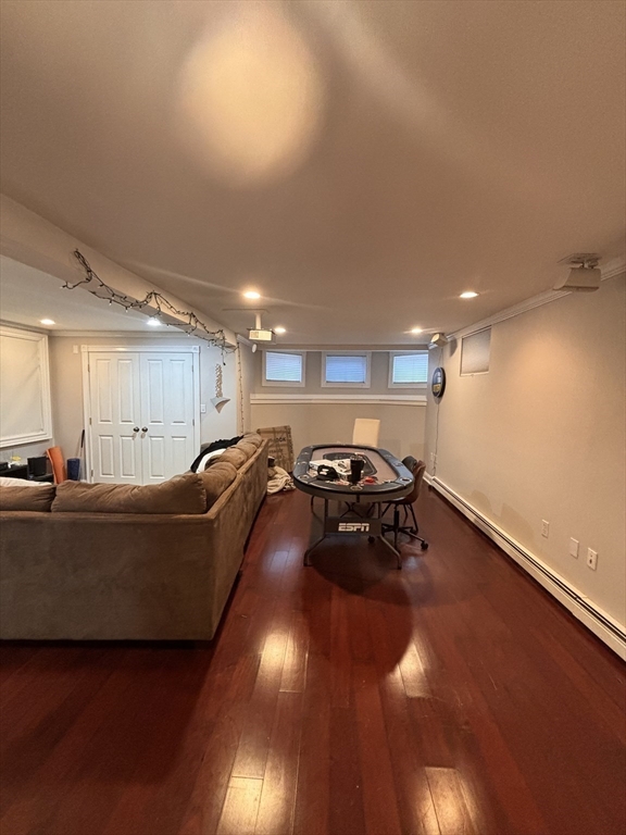 641 E 8th, South Boston