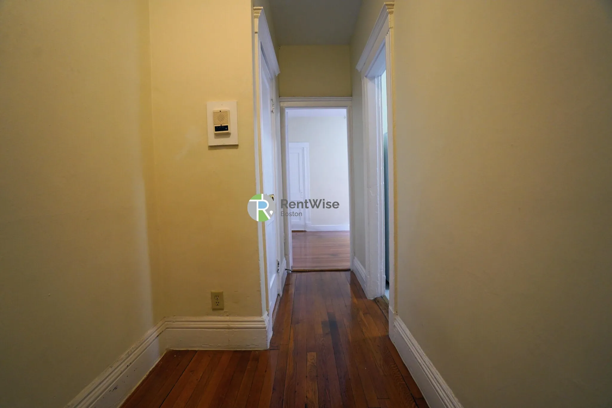 31 Gardner St, Allston