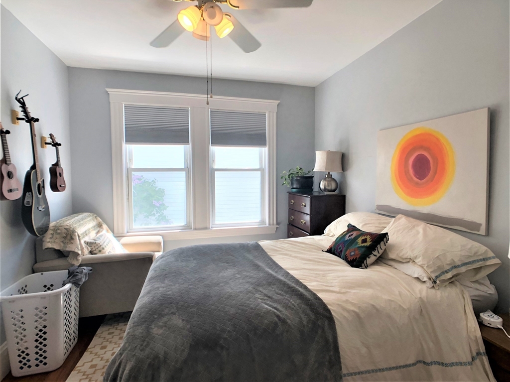 13 Benefit St, Waltham