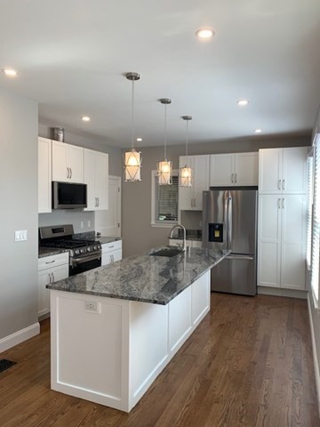 5 1/2 Edward St, Medford