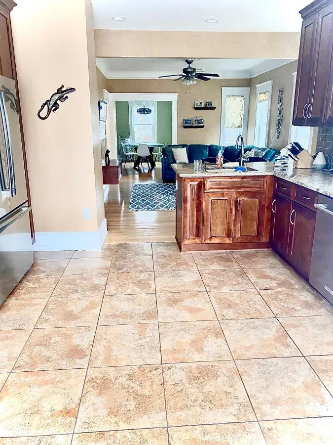 96 Rogers Ave, East Somerville