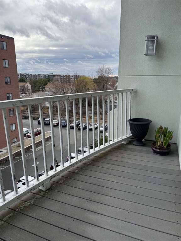10 Ocean Ave, Revere Beach