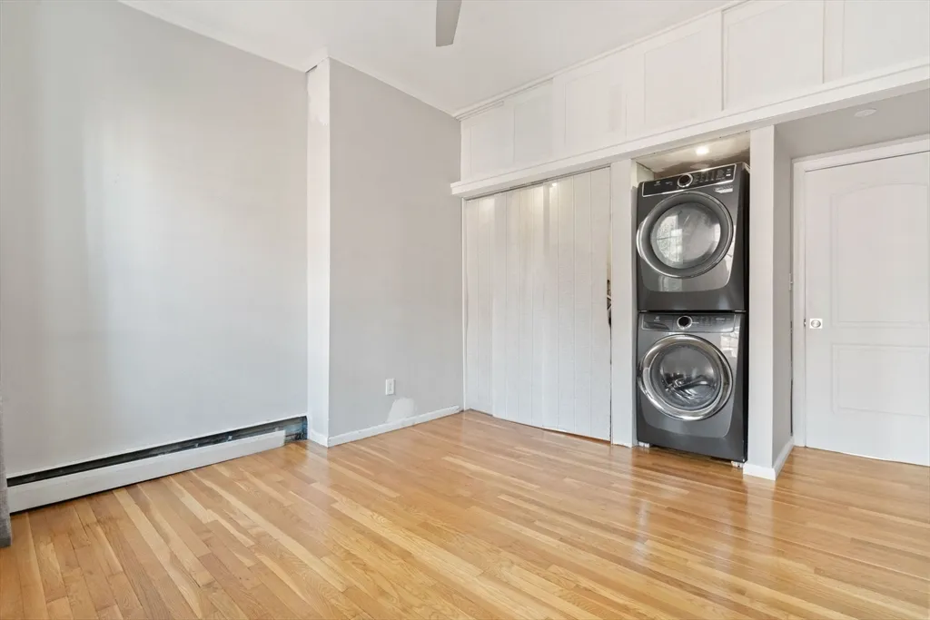 64 West Cedar St, Beacon Hill