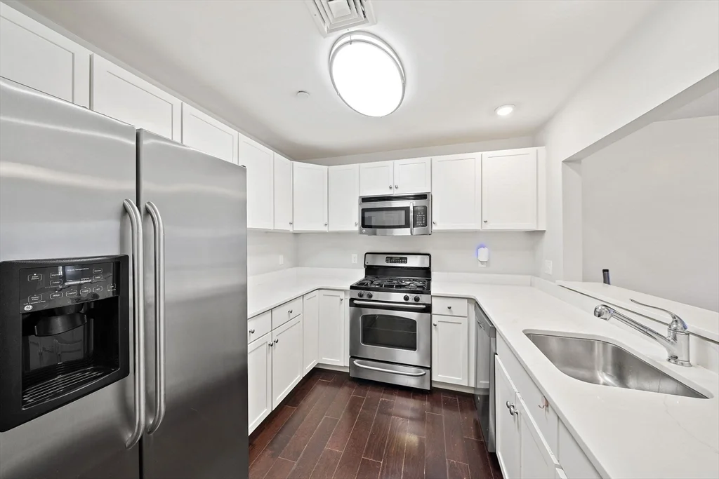 391 Pleasant St, Melrose