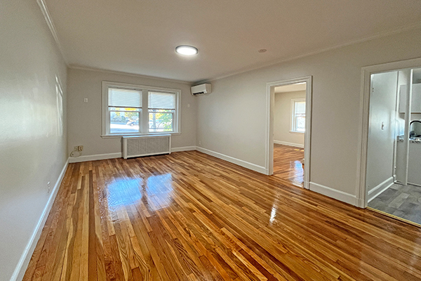 95 Adams St, South Side