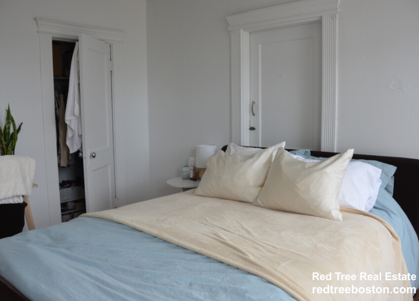 238 Hemenway St, Fenway