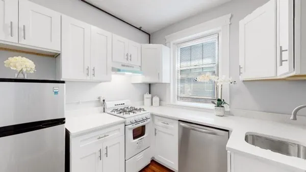 35 Queensberry St, Fenway