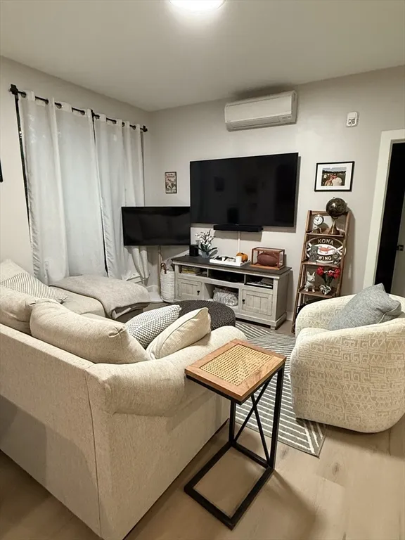 400-408 W Broadway, South Boston