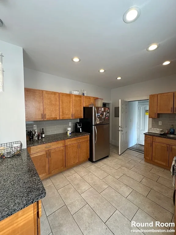 384 Washington St, Central Square