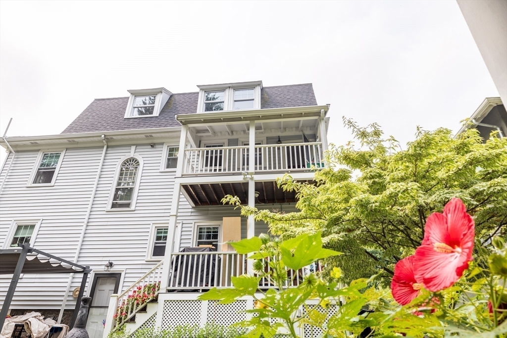 18 Hawthorn Rd, Milton