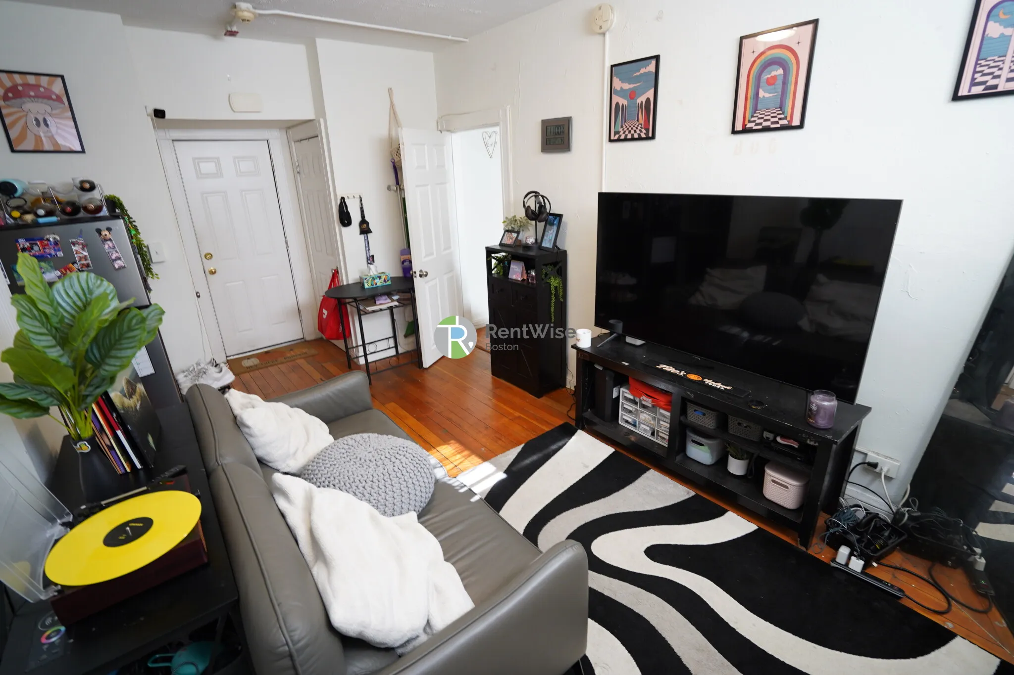 230 Walnut St, Newtonville