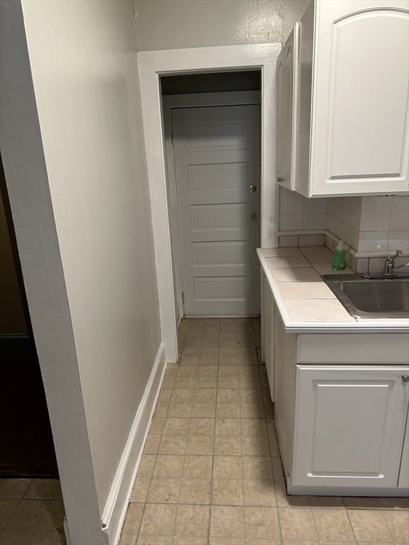 8 Park St, Zip 01830