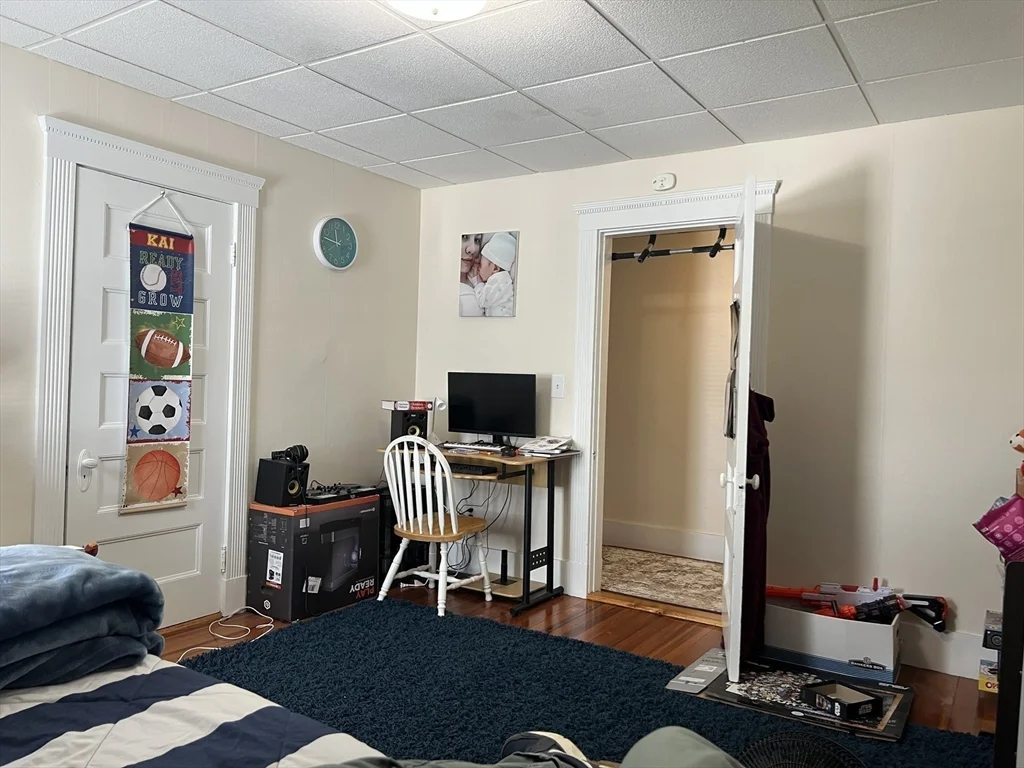 100 Quincy Ave, Winthrop