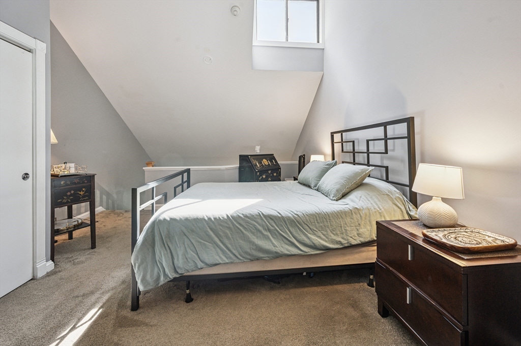 330 Sterling St, West Boylston