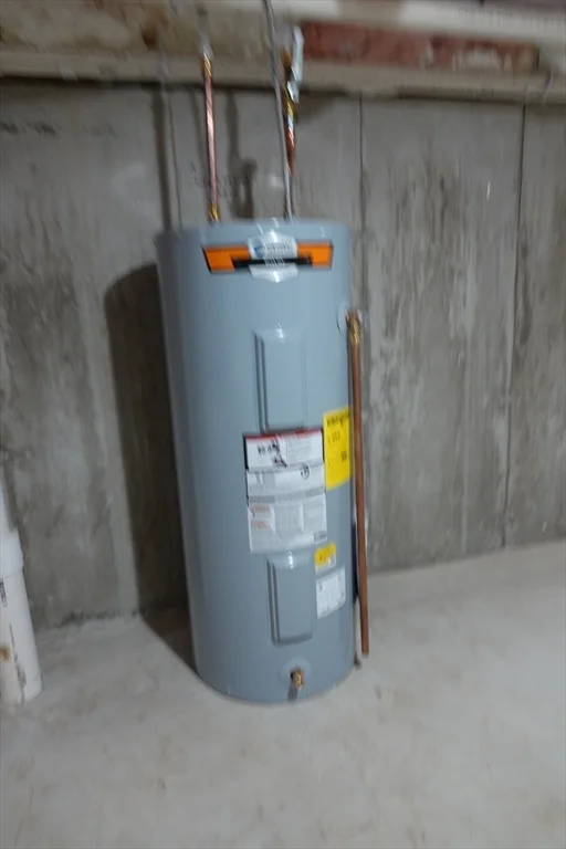 6 Pondover Rd, Billerica