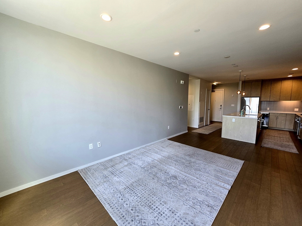 57 Quincy Shore Dr, Quincy