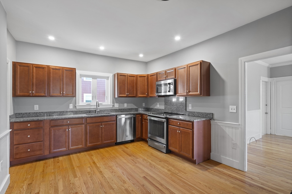 116 Grant St, Framingham