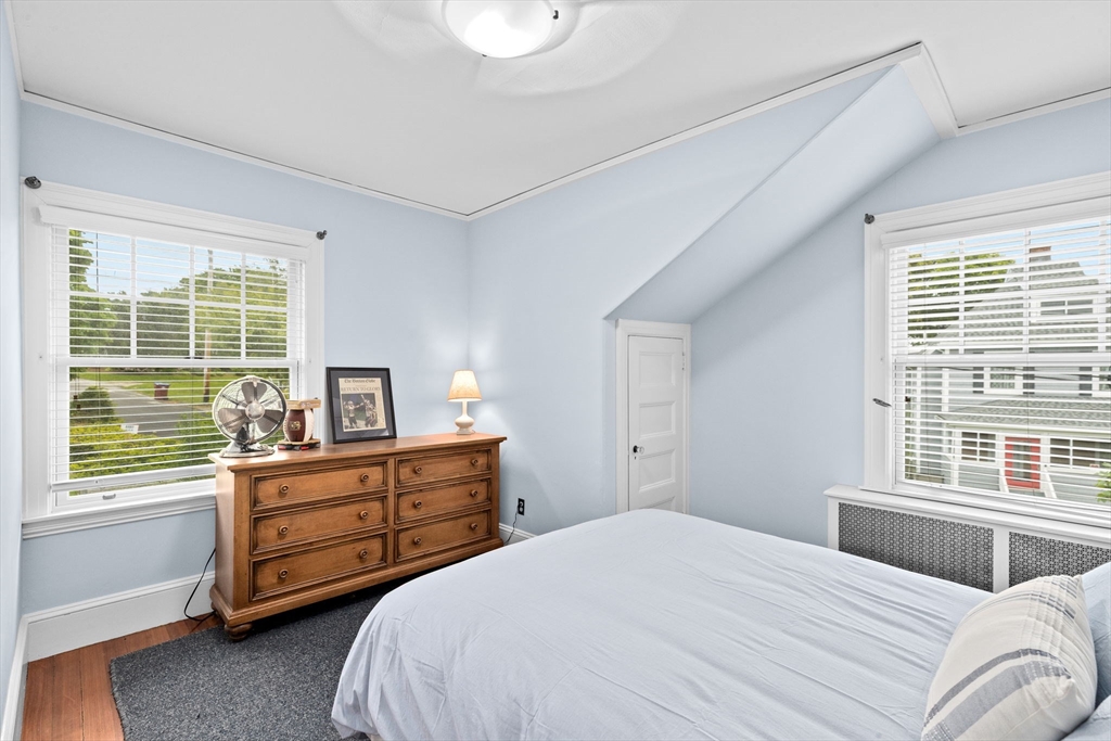 4 Glover Ave, Allerton