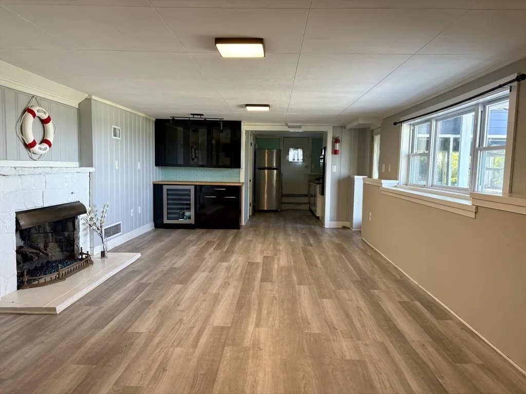 85 Regatta Rd, North Weymouth